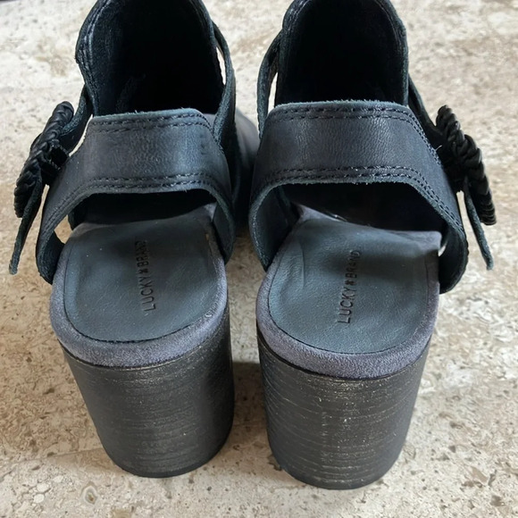 NWOB Lucky Brand Women's Juliane Black Leather Cutout Heeled Sandal - Picture 13 of 13